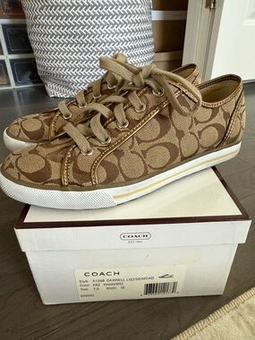 Coach  Khaki Signature Canvas Low-Top Sneaker with Metallic Trim